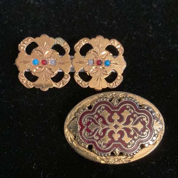 Jewelry - Vintage brooches 2 different styles one marked Freirich